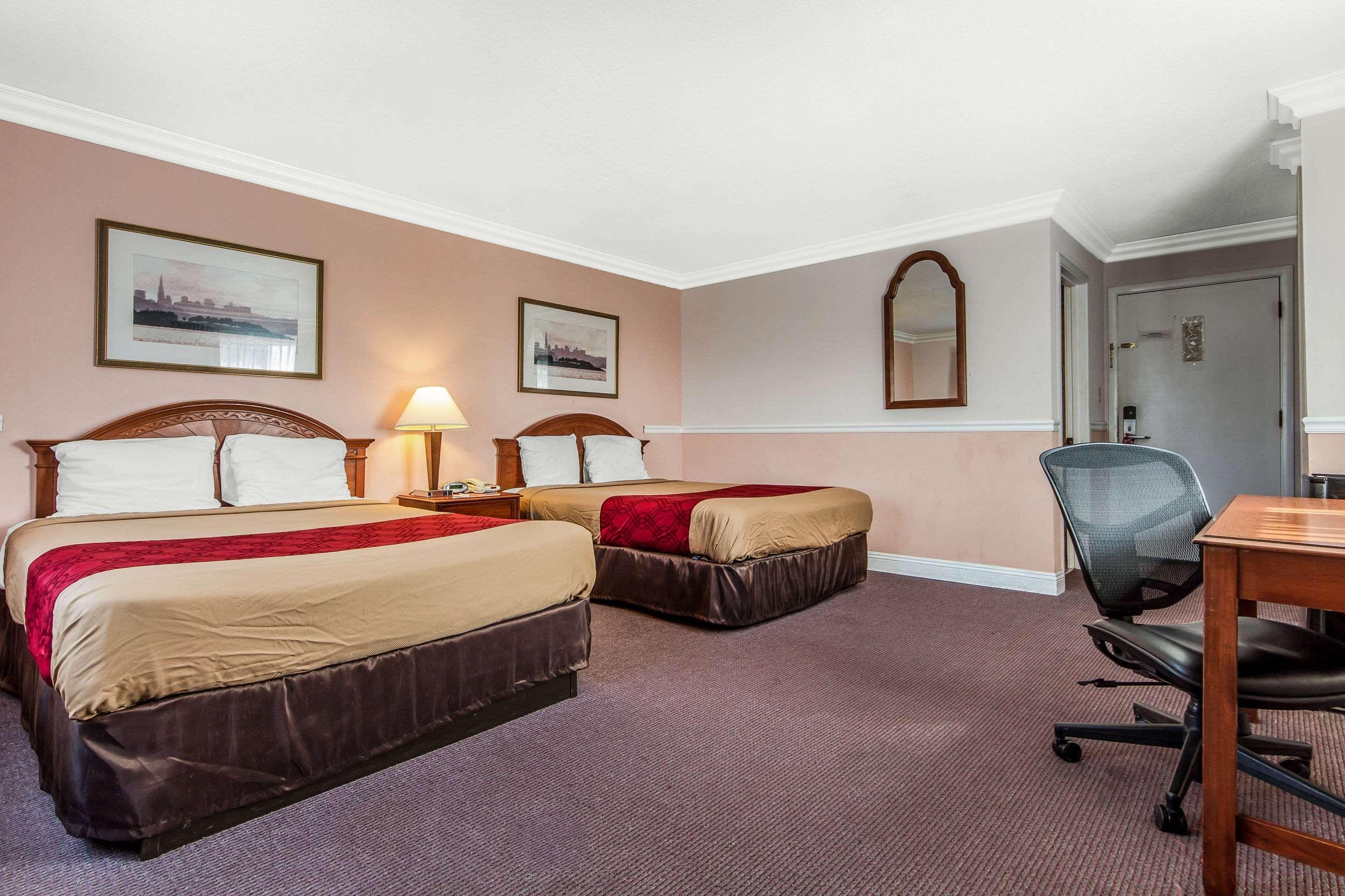 Econo Lodge Castro Valley I-580 Экстерьер фото